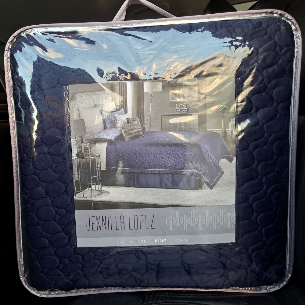 Coverlet by Jennifer Lopez. King Size